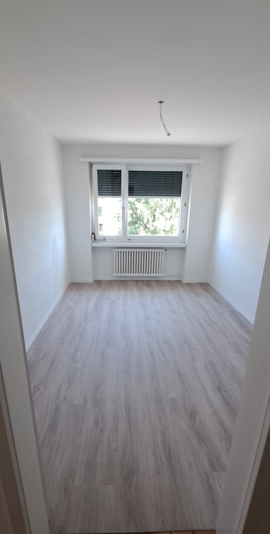 Grosszügige sanierte 4.5-Zimmer-Wohnung in Dübendorf mit Balkon 14