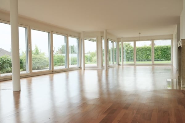 Einzigartige, grosszügige 5.5-Zimmerwohnung mit Garten, Terrasse und Cheminée 3