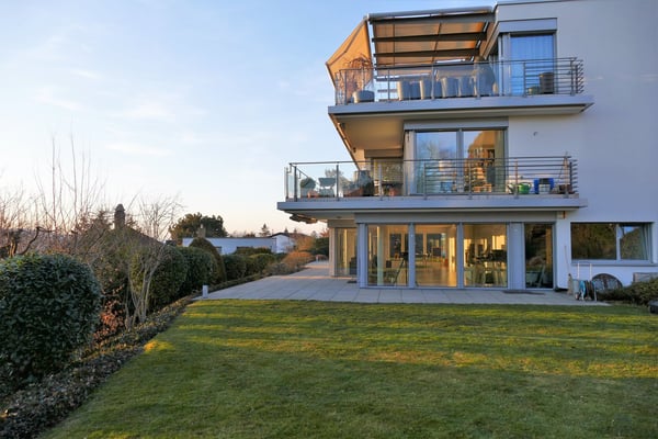 Einzigartige, grosszügige 5.5-Zimmerwohnung mit Garten, Terrasse und Cheminée 4