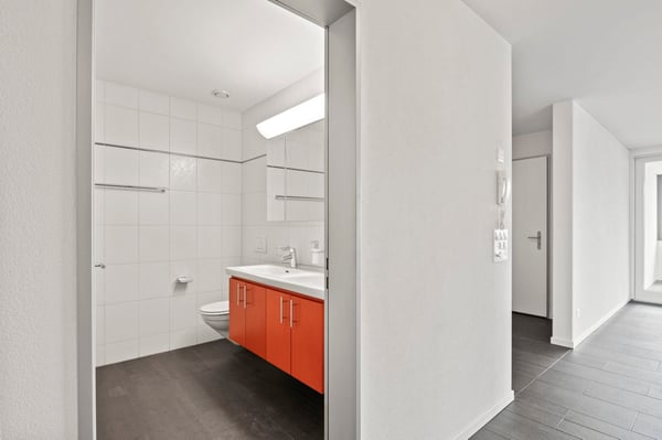 Grosse 4.5-Zimmer-Whg mit freier Sicht auf die Mythen 17