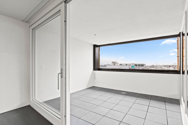 Grosse 4.5-Zimmer-Whg mit freier Sicht auf die Mythen 6