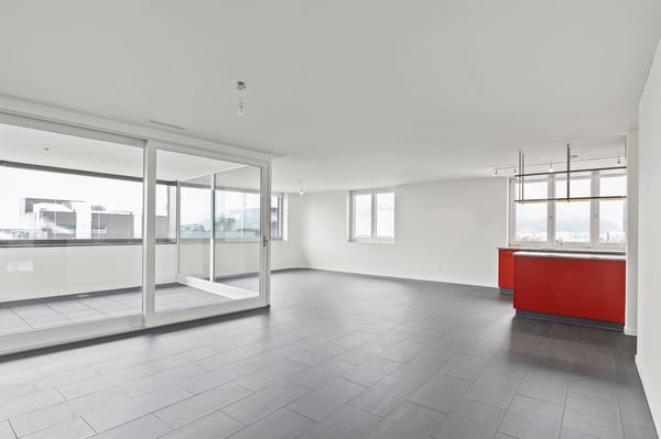 Grosse 4.5-Zimmer-Whg mit freier Sicht auf die Mythen 7