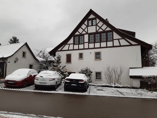 Aussenparkplatz in Neerach per sofort zu vermieten 2