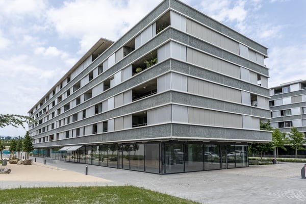 Quartier en pleine expansion, belle arcade de 62 m2, au gré du preneur 1