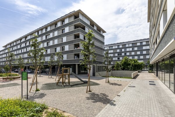 Quartier en pleine expansion, belle arcade de 9 m2, au gré du preneur 2