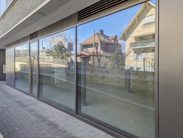 Quartier en pleine expansion, diverses arcades, au gré du preneur 9