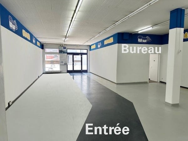 Cherchez-vous un spacieux local à deux pas du centre ville? 7