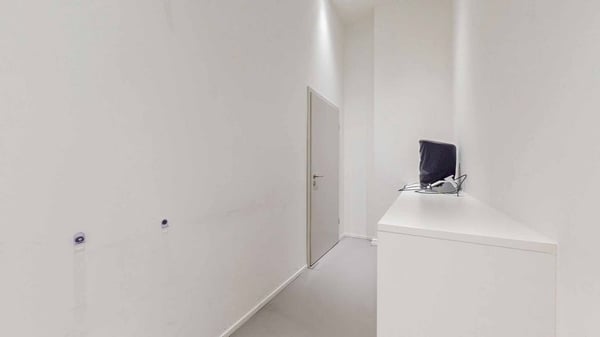 Surface commerciale avec vitrine d'environ 85 m2 7