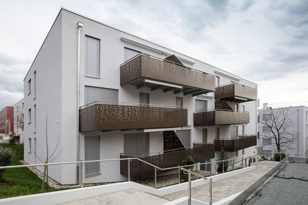 Place de parc couverte sécurisée 2