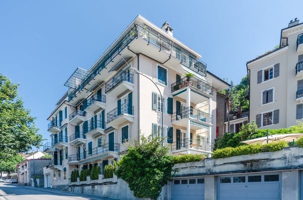 Logement avec vue sur le lac dans un quartier tranquille 1