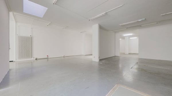 Cherchez-vous un spacieux local à deux pas du centre ville? 10