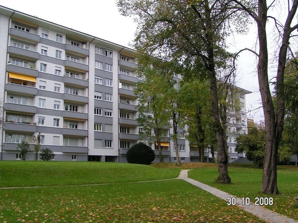Joli appartement ave balcon 1