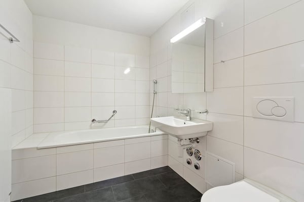 Grosse Familienwohnung mit etlichen Spielmöglichkeiten! 6