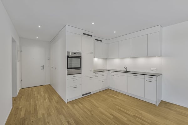 Modernes Wohnen in Aarau-Rohr 2