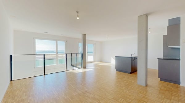 Spacieux loft en duplex avec balcon. 3