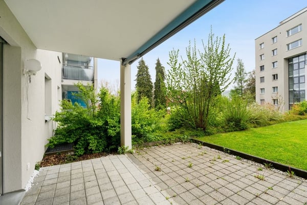 Grosszügige Erdgeschoss-Wohnung mit Gartensitzplatz! 11