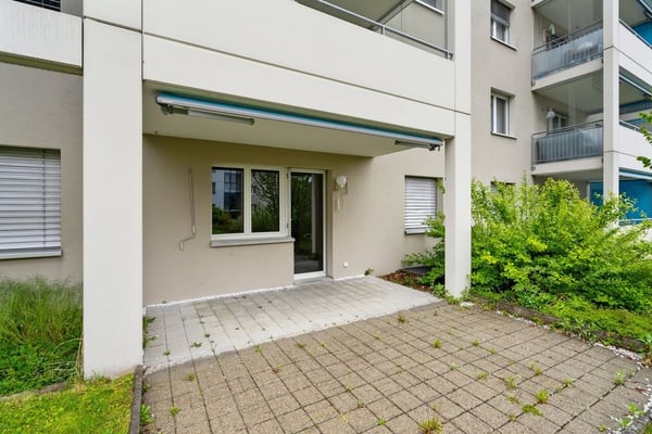 Grosszügige Erdgeschoss-Wohnung mit Gartensitzplatz! 10