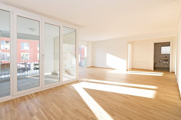 Gross, modern, perfekt gelegen = Ihr neues Zuhause 2