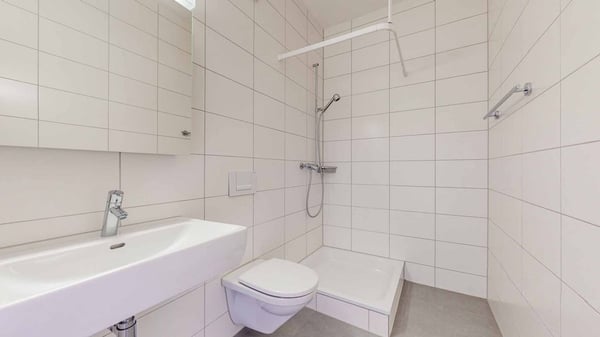 Gross, modern, perfekt gelegen = Ihr neues Zuhause 4