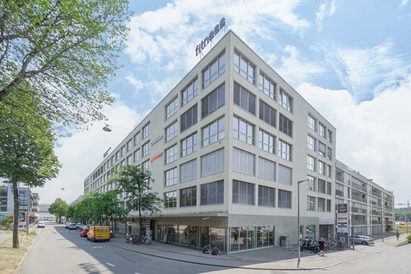 Moderne, lichtdurchflutete Bürofläche an zentraler Lage 1