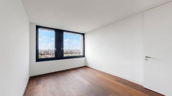 Wohnen auf höchstem Niveau - mit atemberaubendem Blick über Basel 8