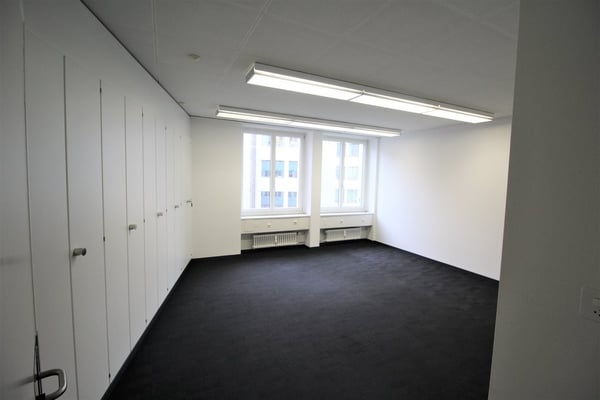 Einzelbüros am Aeschenplatz. Schnell und Einfach. 2