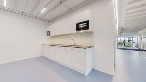 Moderne, lichtdurchflutete Bürofläche an zentraler Lage in Frauenfeld bezugsbereit und flexibel 4