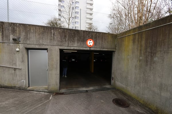 Haben Sie genug von der Parkplatzsuche? Wir haben die Lösung! 4