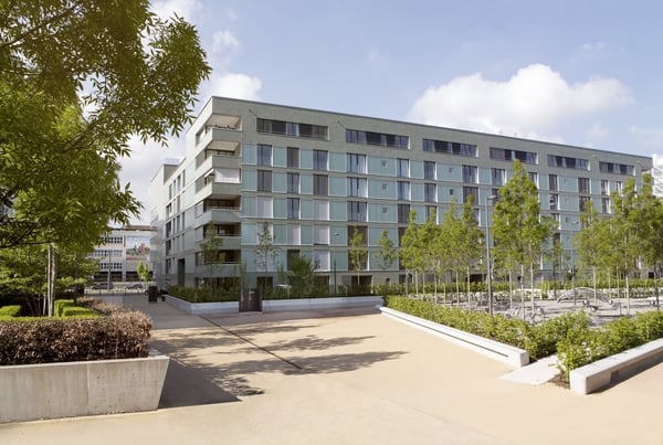 Exklusiv Wohnen mit Rooftop Pool 1