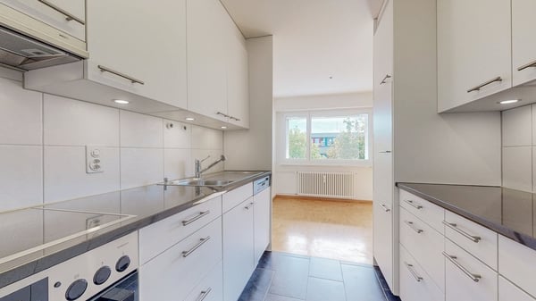 Ihr neues Familienzuhause - zentral gelegen und mit viel Platz! 3