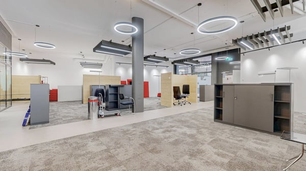 Moderne, lichtdurchflutete Bürofläche an zentraler Lage in Chur bezugsbereit und flexibel 11