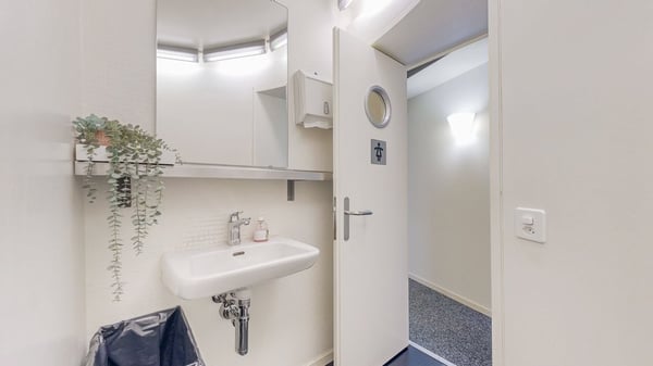 Direkt am Aeschenplatz 9