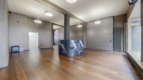 Ladenlokal mit grosszügigem Schaufenster 10