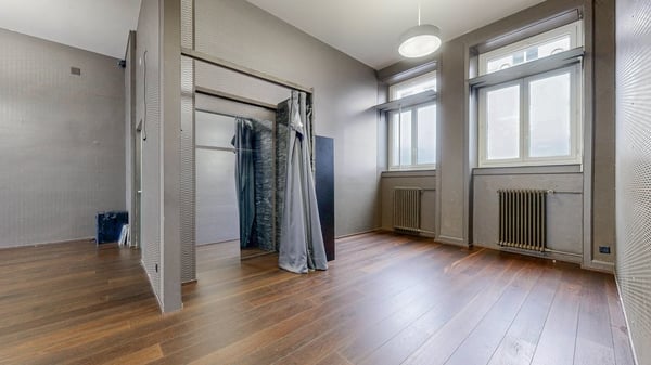 Ladenlokal mit grosszügigem Schaufenster 7