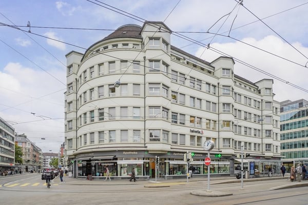 Ladenlokal mit grosszügigem Schaufenster 2
