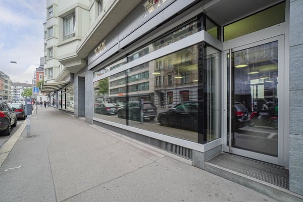Ladenlokal mit grosszügigem Schaufenster 5