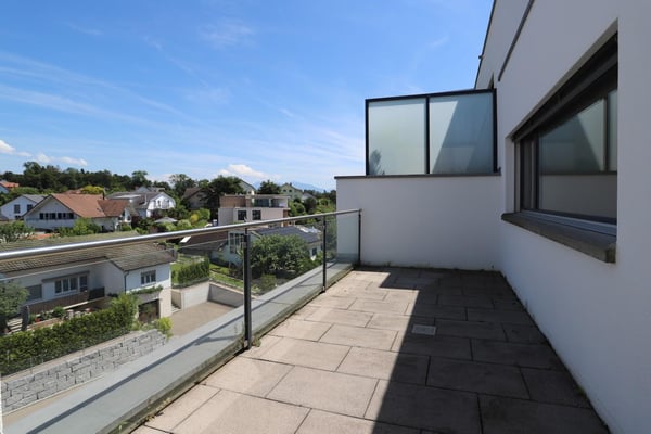 Exklusive Dachwohnung mit 2 Terrassen an top Lage 6