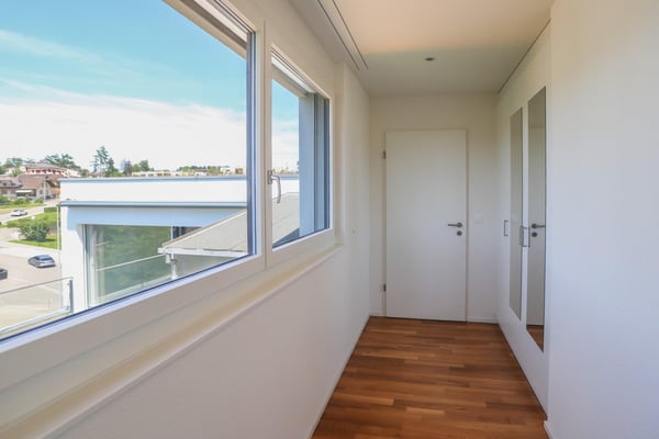 Exklusive Dachwohnung mit 2 Terrassen an top Lage 8