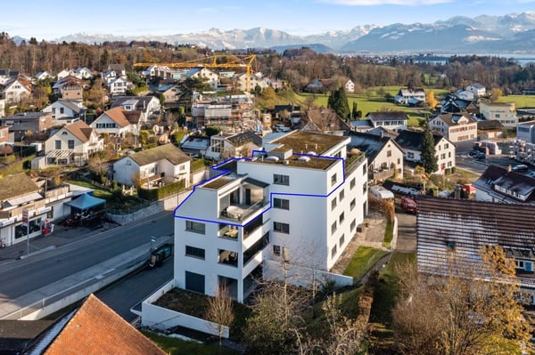 Exklusive Dachwohnung mit 2 Terrassen an top Lage 10