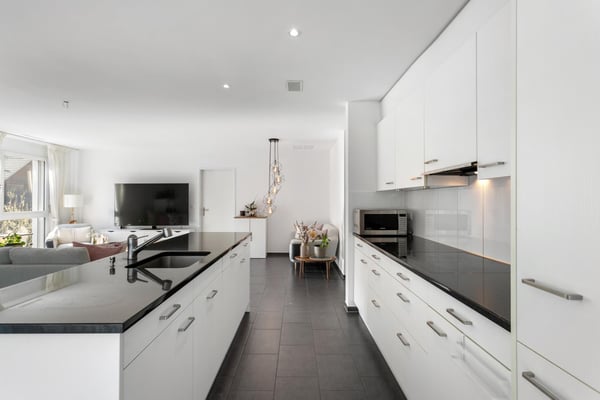 Moderne 5.5-Zi. Wohnung mit Hobbyraum an top Lage 8
