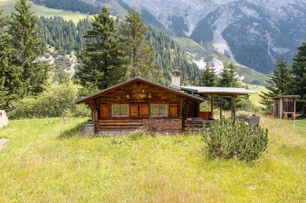Maiensäss im Hochtal Bargis zu verkaufen 1