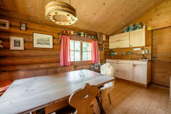 Maiensäss im Hochtal Bargis zu verkaufen 4