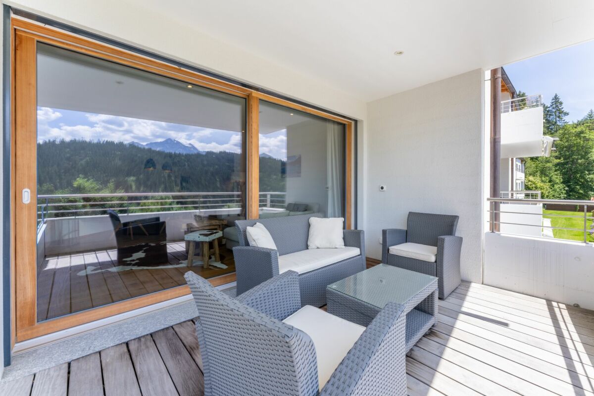 Neuwertige 3.5 Zimmerwohnung Haus Miraselva, Flims Waldhaus