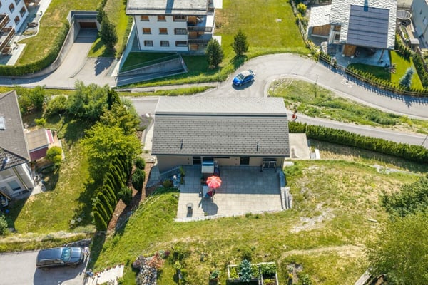 Attraktives Zweifamilienhaus mit 5.5 Zimmer Erstwohnung und 2.5 Zimmer Zweitwohnung zu verkaufen 21