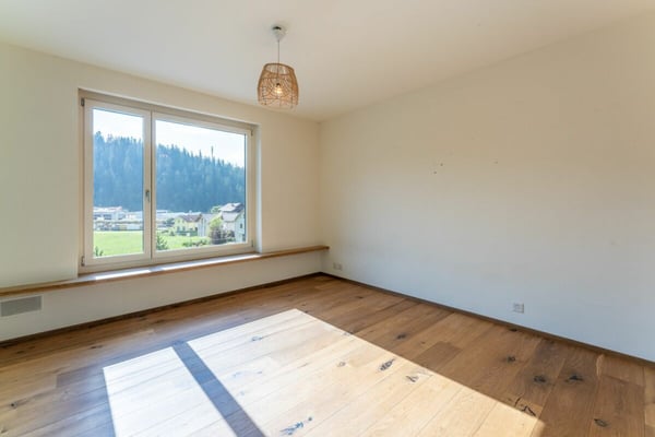 Attraktives Zweifamilienhaus mit 5.5 Zimmer Erstwohnung und 2.5 Zimmer Zweitwohnung zu verkaufen 8