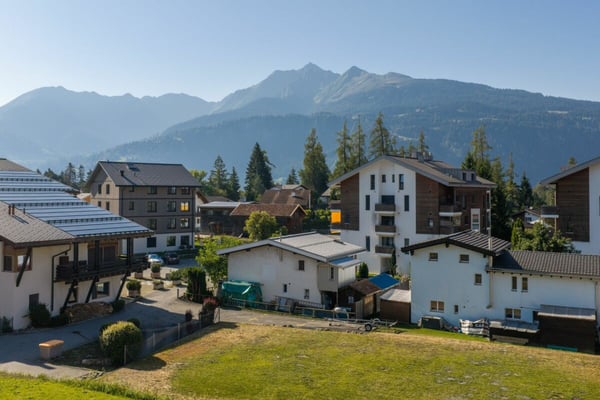 2 1/2 Zimmerwohnung im Surselvapark LAAX zu verkaufen 15