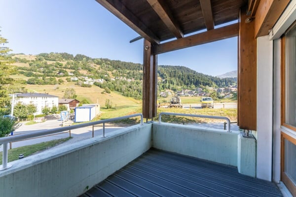 2 1/2 Zimmerwohnung im Surselvapark LAAX zu verkaufen 12