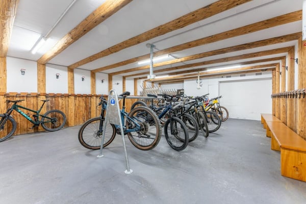 Studio im 4. Stock mit schöner Aussicht Richtung Süden 14