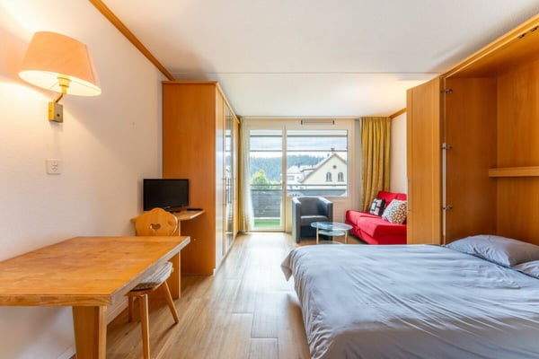 Studio im 4. Stock mit schöner Aussicht Richtung Süden 2