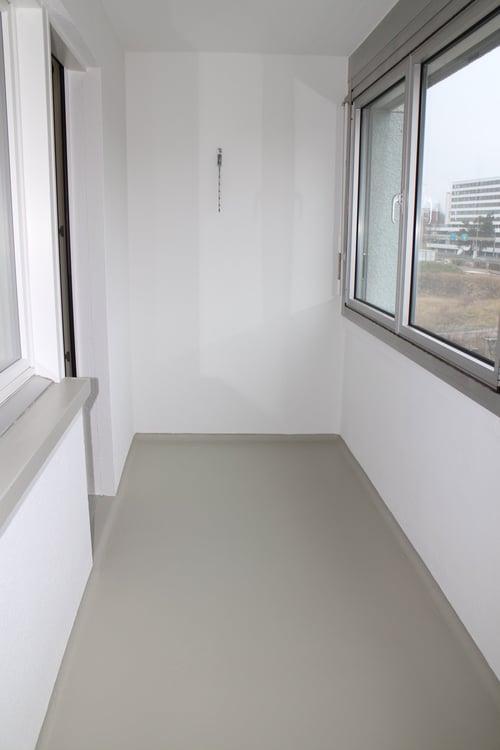 helle, *RENOVIERTE* und grosszügige 2-Zi. Whg. an zentraler Lage 11